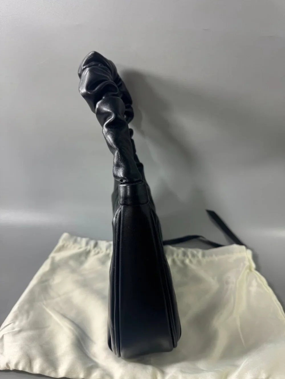 NWOT JW PEI Gabbi Ruched Hobo Handbag - Black